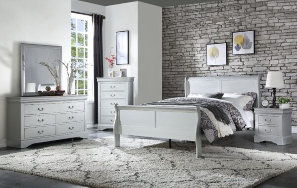 Louis Philippe - 4 Piece Queen Bedroom Set Bed (No Mirror) - Silver Gray