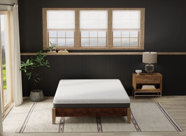 Pur Chill - 8" Short Queen Firm Mattress With Phase Change Cooling Fabric - White / Gray