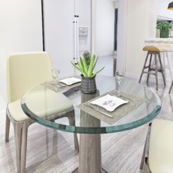 32" Round Tempered Glass Table, Top Clear Glass 1 / 2" Thick Beveled Polished Edge - Transparent