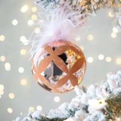 Christmas Ball Ornaments, Glass Decorative Hanging Ball Christmas Tree Ornaments For Holiday Party Decorations (Set of 4) - Pink