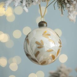Christmas Ball Ornaments, Decorative Hanging Ball Christmas Tree Ornaments For Holiday Party Decorations (Set of 12) - White