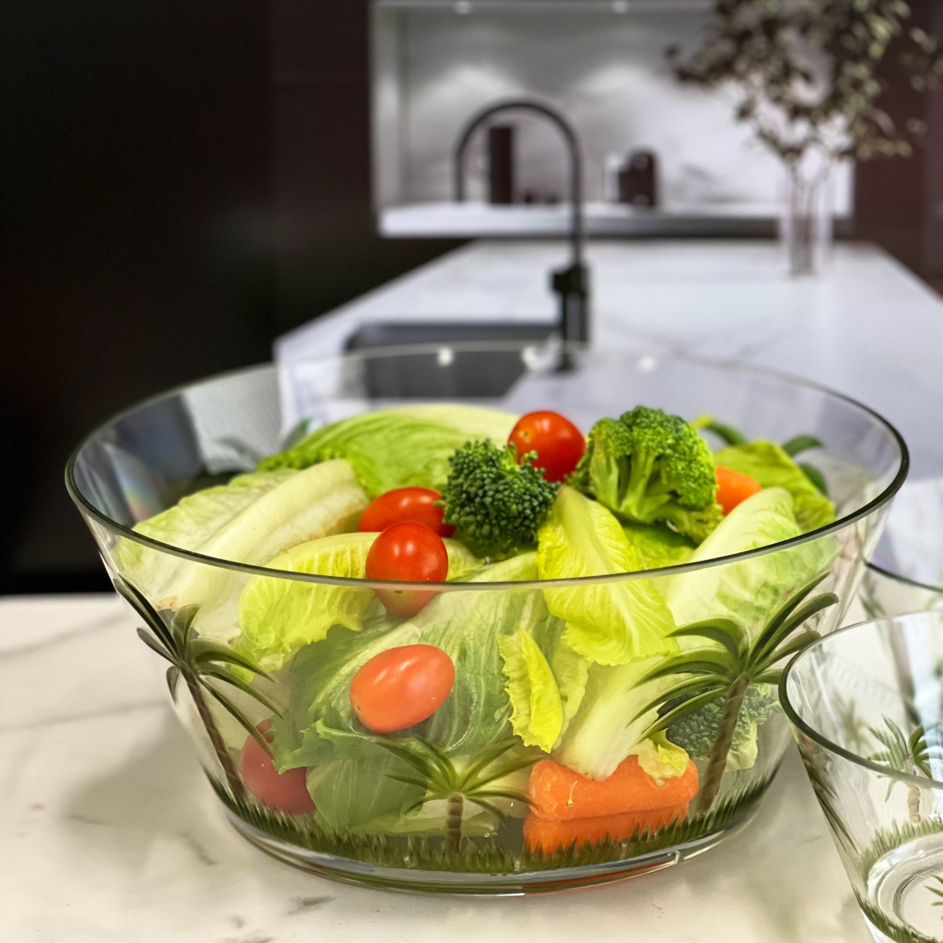 Palm Tree Acrylic Serving Bowls Unbreakable Large Plastic Bowls Clear Bpa Free 10" Diameter - Clear - Image 4