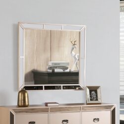 Elegant Wall Mirror For Modern Spaces - Pearl