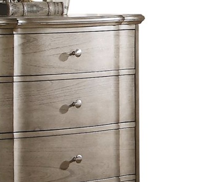 Chelmsford - Dresser - Taupe - Image 3