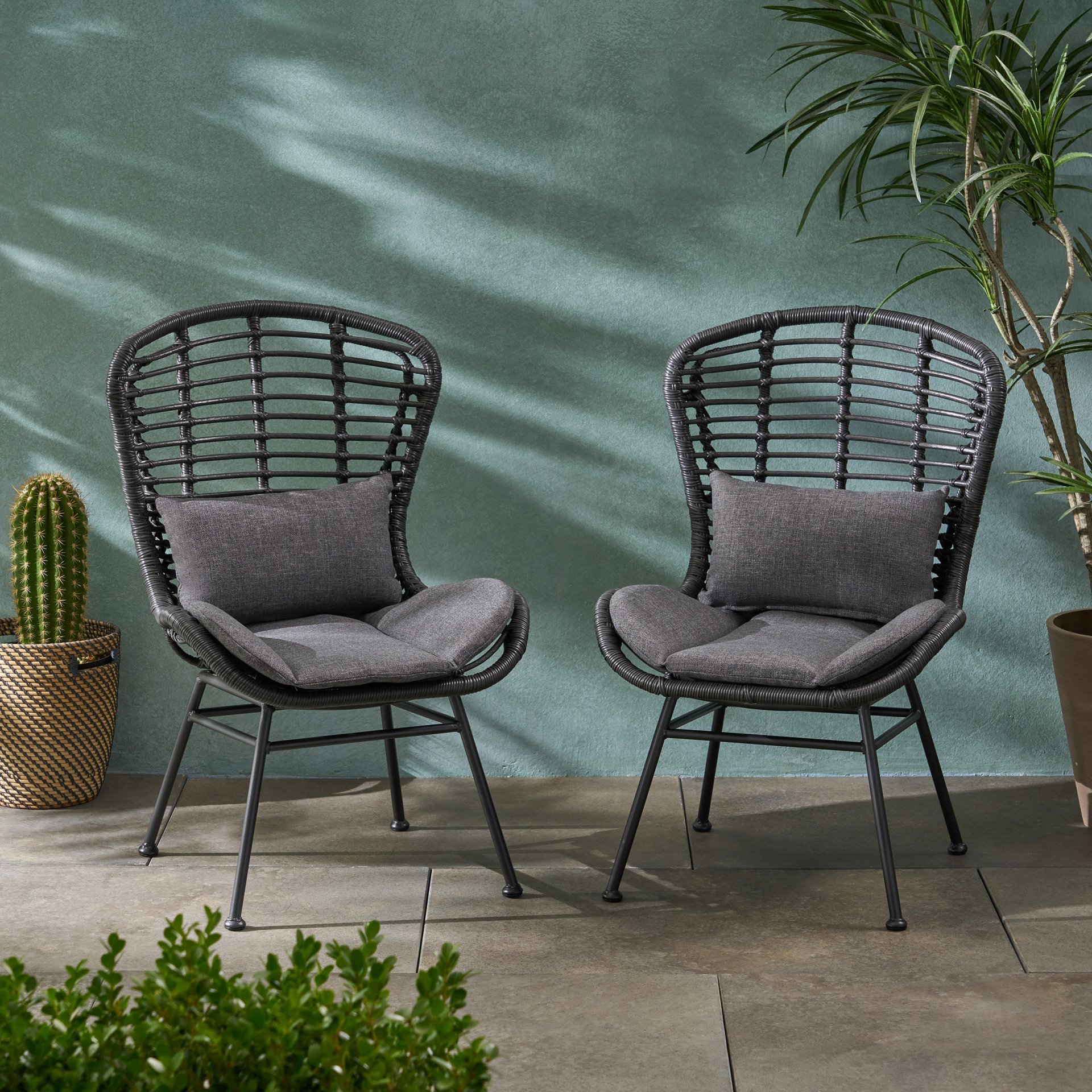 Calypso - Outdoor Chair With Water Resistance Cushion And Iron Frame - Gray - Image 4