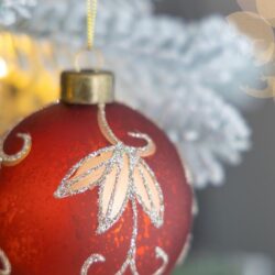 Christmas Ball Ornaments, Glass Decorative Hanging Ball Christmas Tree Ornaments For Holiday Party Decorations (Set of 12) - Red