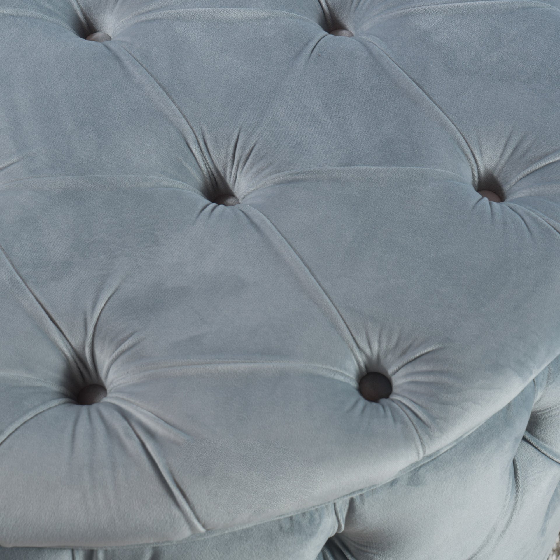 Elegant Ottoman With Plush Velvet Upholstery - Light Gray - Image 5