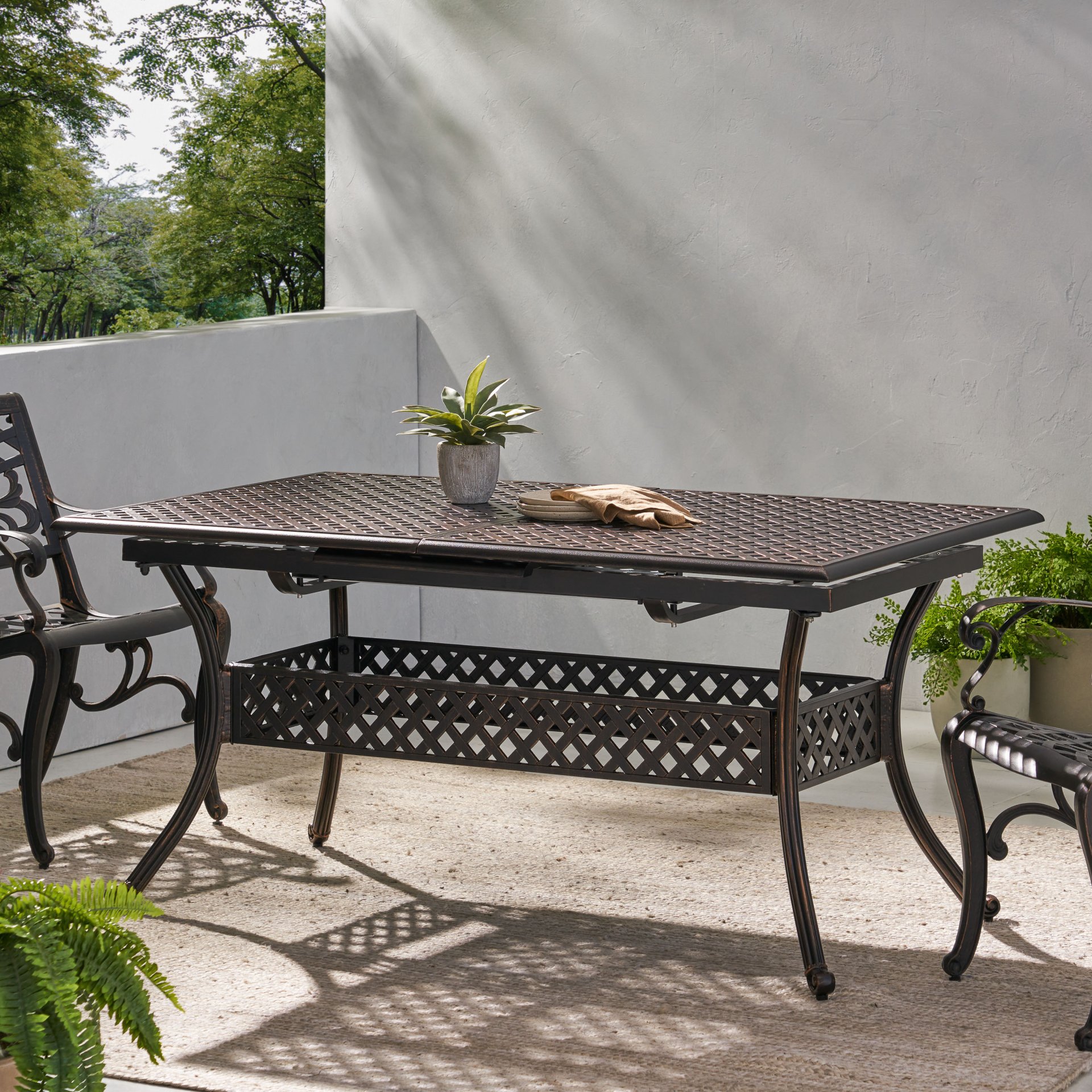 Outdoor Expandable Dining Table With Umbrella Holder, Lattice Pattern And Curved Legs - Black - Image 4
