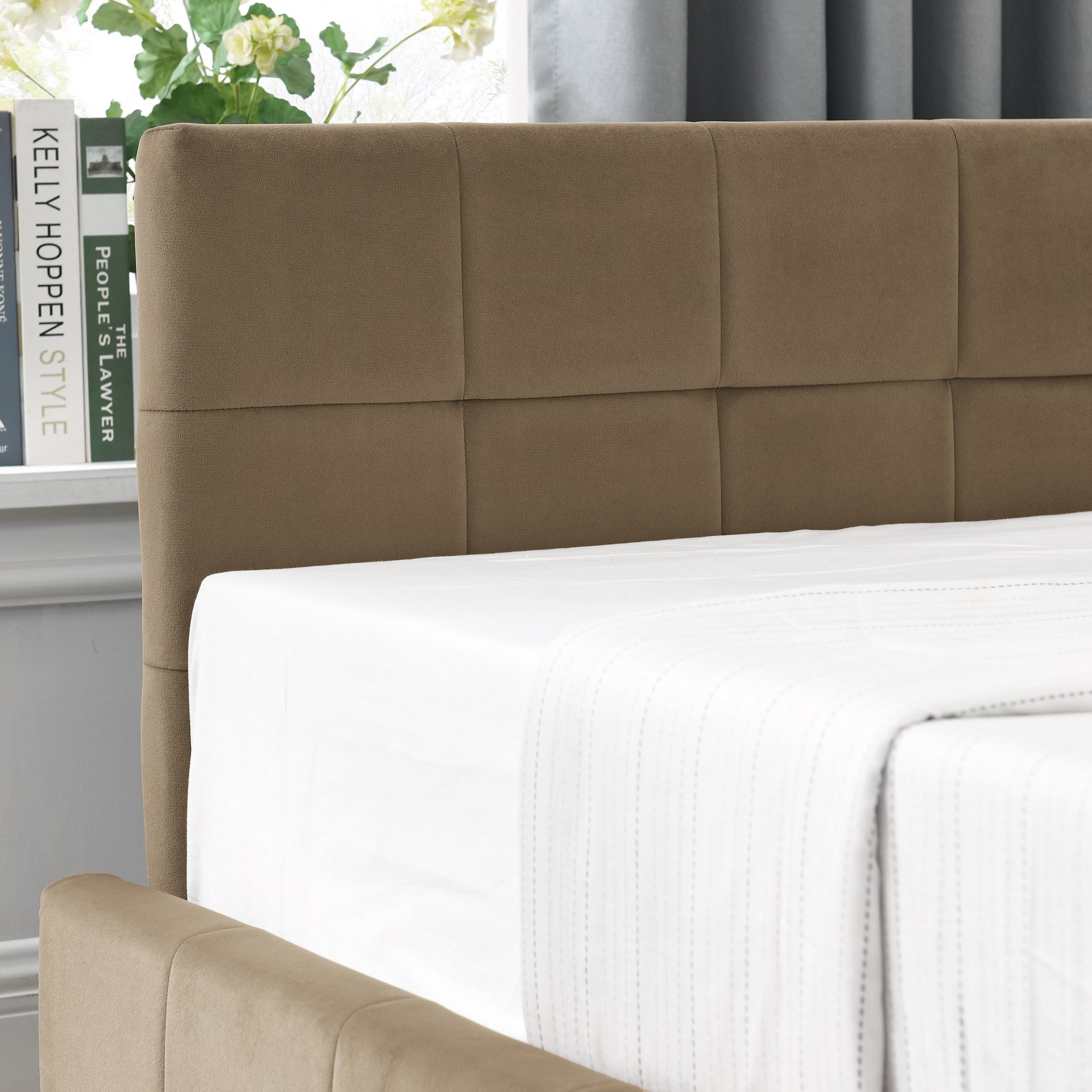 Mid Century Velvet Upholstered Tufted Full Size Storage Bed Frame With Backrest And Armrests - Brown - Image 9