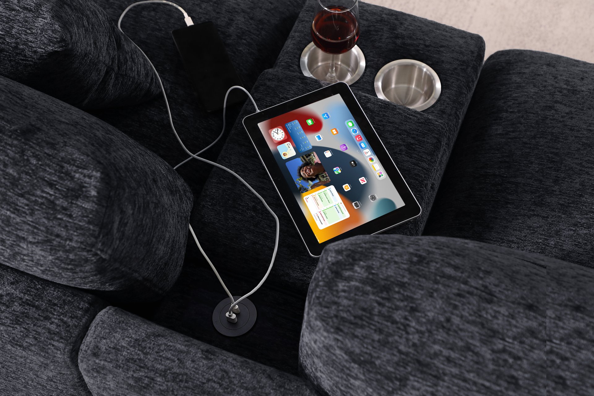 Celine - Chenille Fabric Corner Sectional Sofa With Right Facing Chaise, Cupholders, And Charging Ports - Dark Gray - Image 9