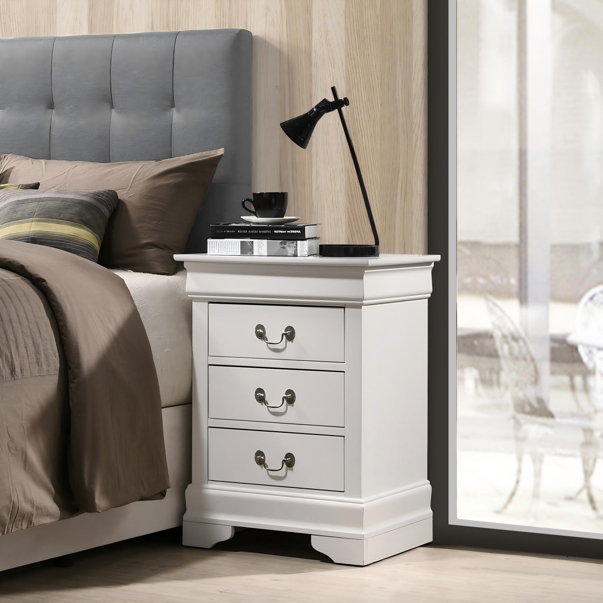 Louis Phillipe - 3 Drawer Nightstand - White - Image 2