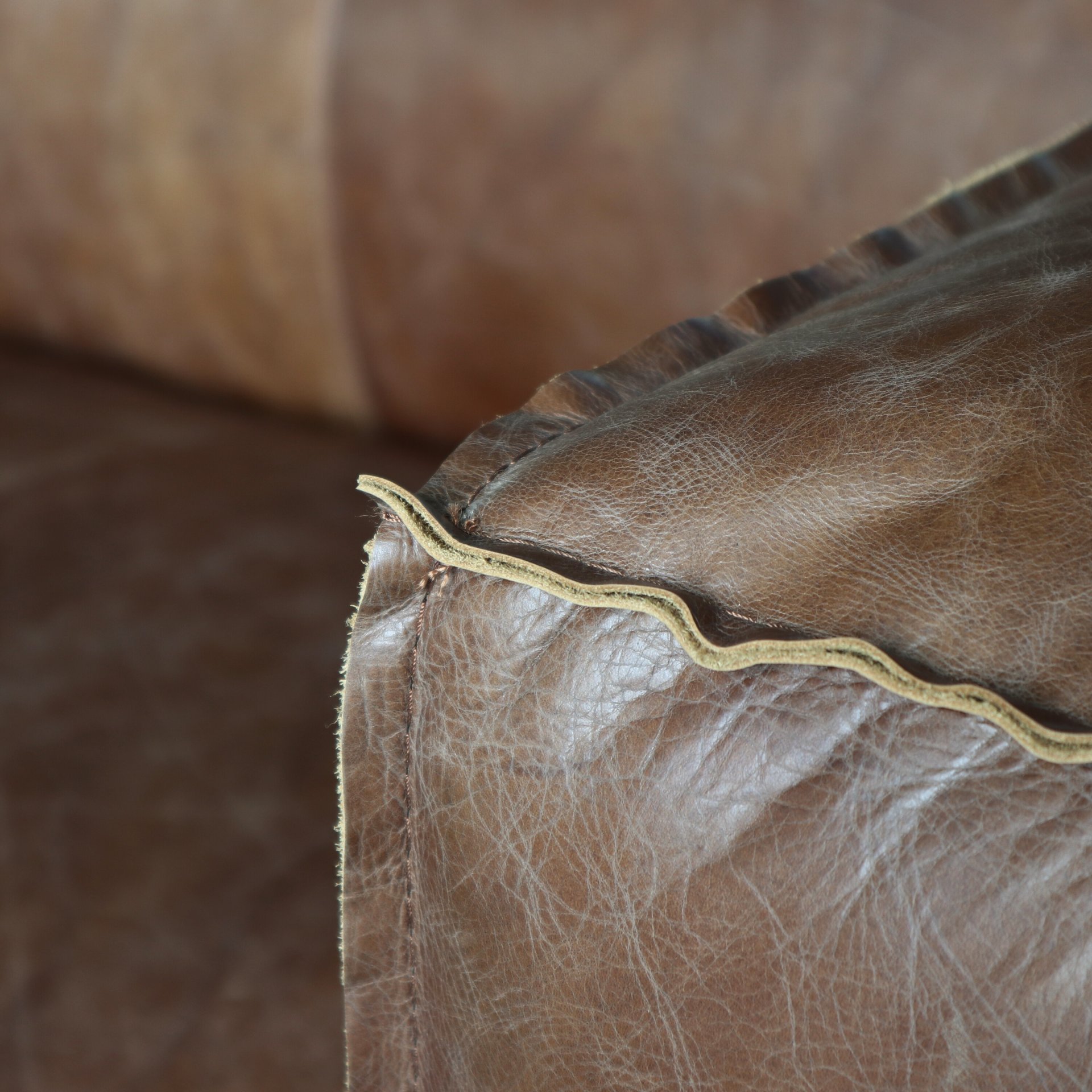 Brancaster - Grain Leather Sofa - Brown - Image 5