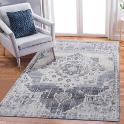 Payas - 5' X 7' Medallion Area Rug - Cream / Blue