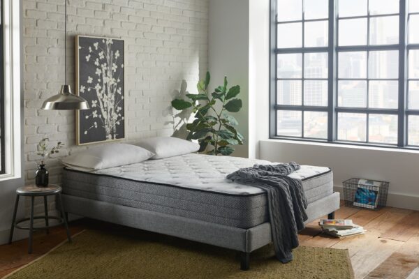 10" King Mattress With Gel Memory Foam 884 Pocketed Coil - White / Gray