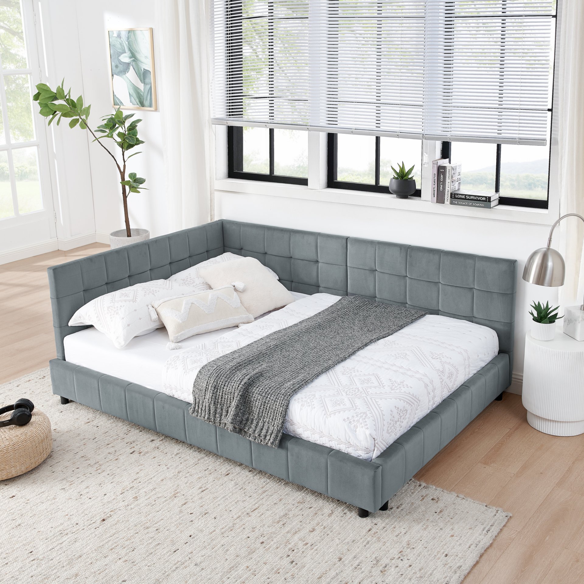 Velvet Full Size Upholstered Tufted Bed Frame With Backrest And Armrests - Gray - Image 3