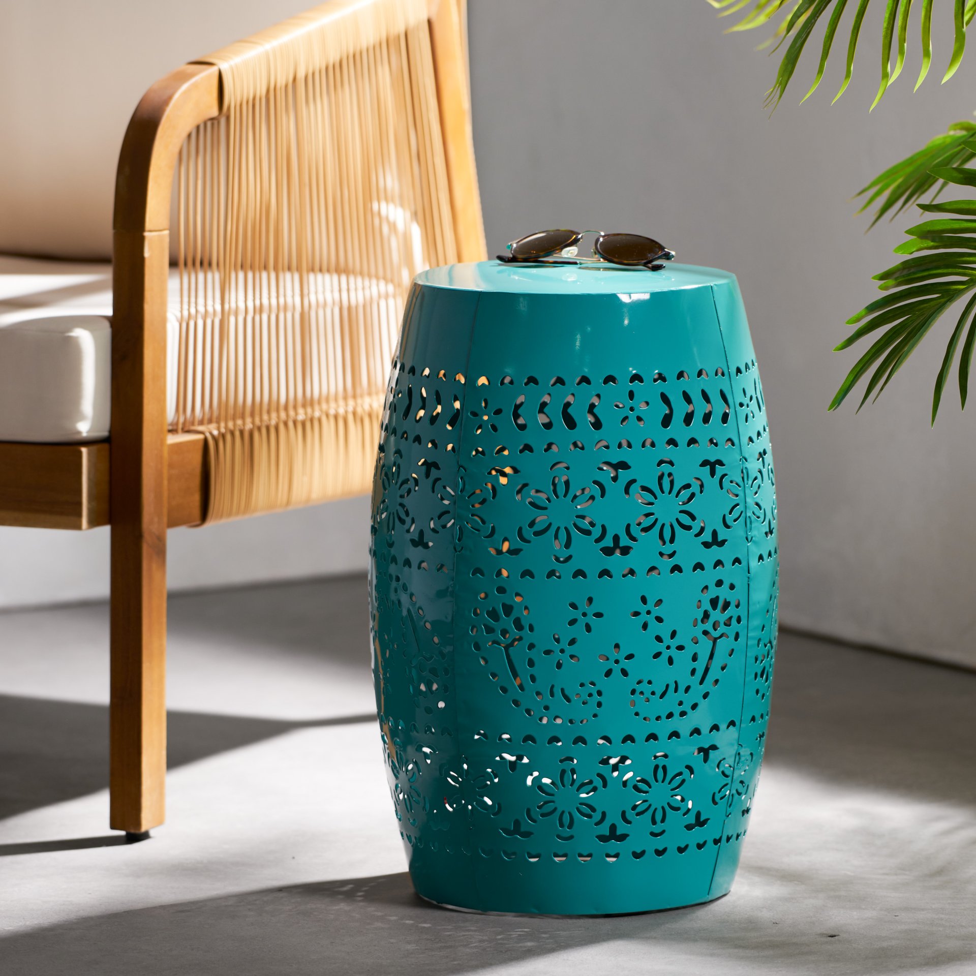 Outdoor Lace Cut Side Table - Teal - Image 4