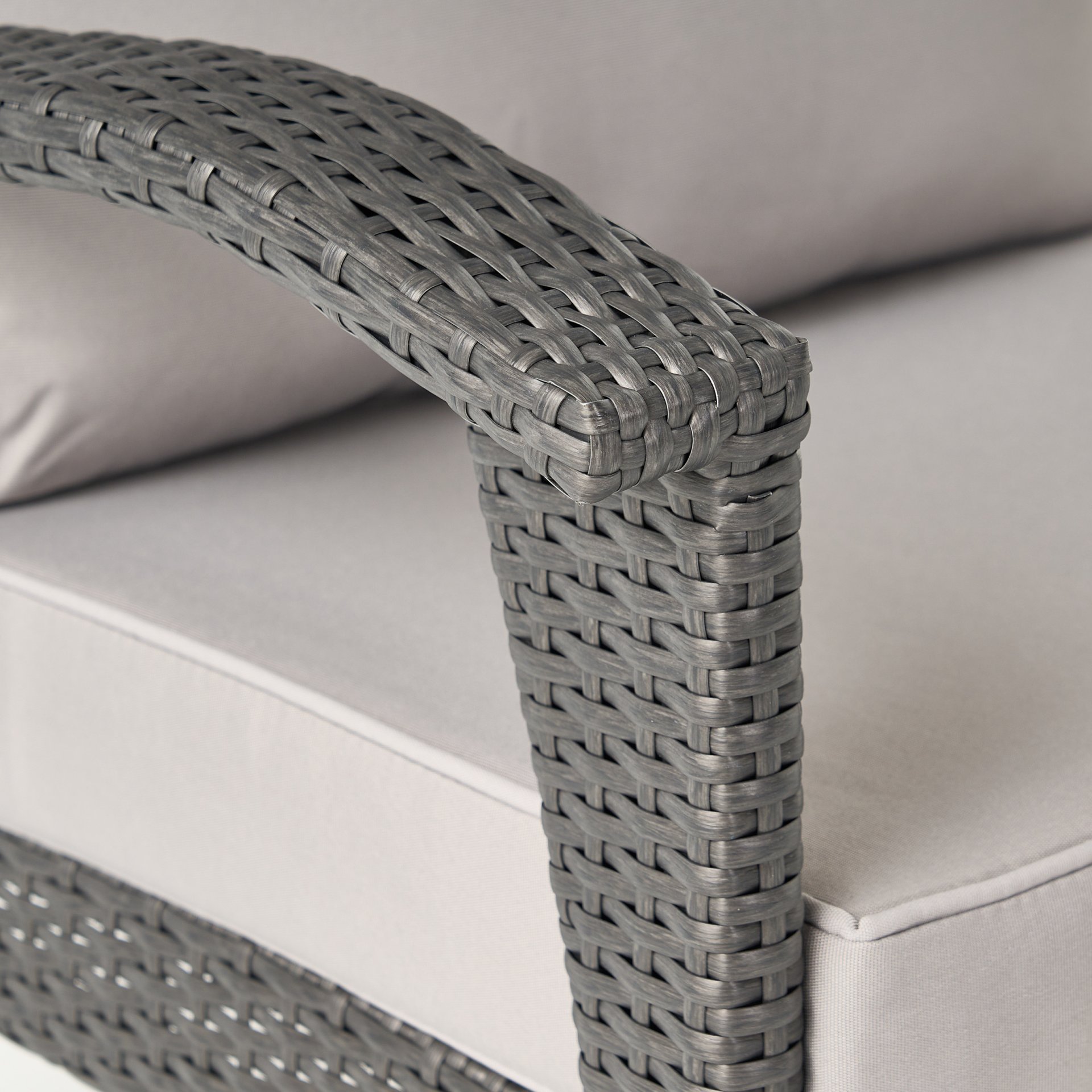 Honolulu - Modern Chat Set of 5 With Wicker - Gray / Silver - Image 19