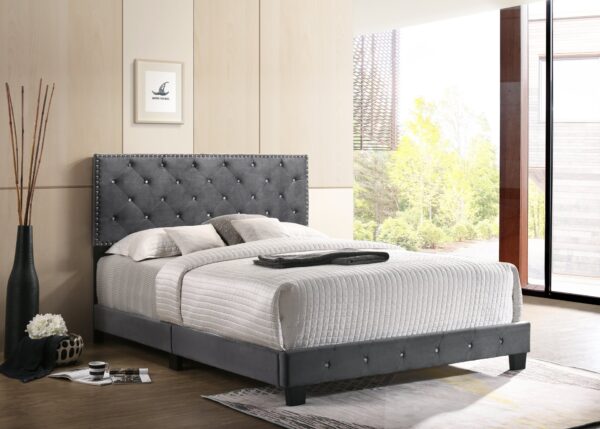 Suffolk - King Bed - Gray