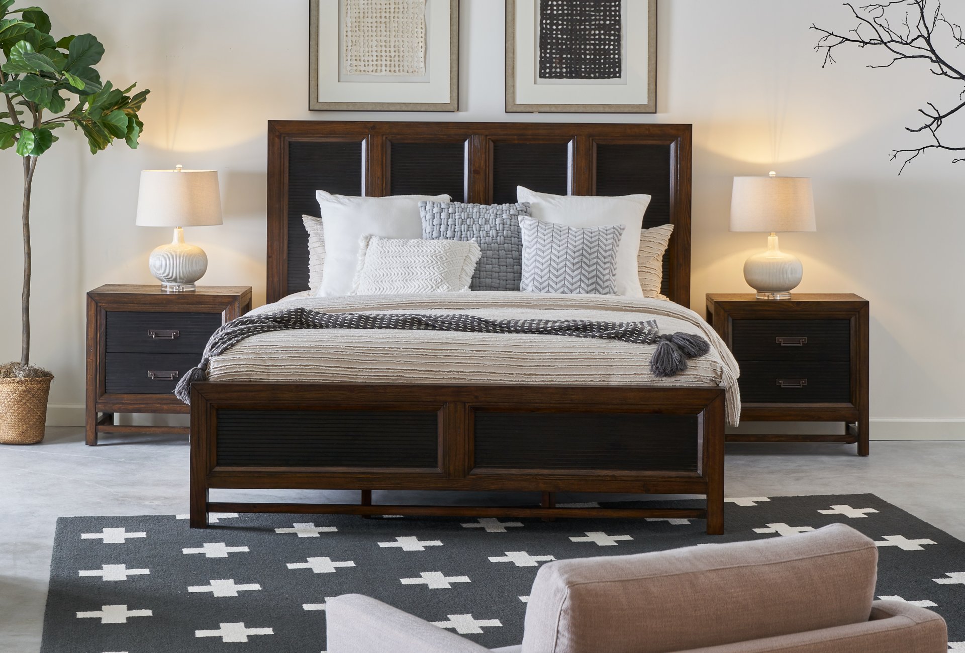 Branson - King Size Panel Bed, Two Tone - Brown - Image 3