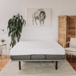 10" California King Gel Memory Foam Mattress - White / Dark Gray