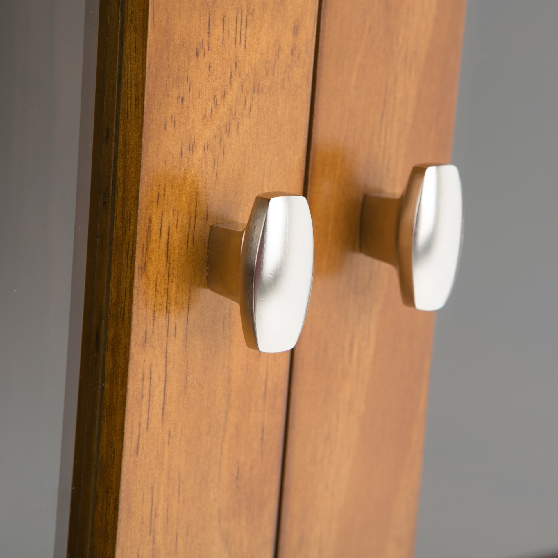 Warm Shaker - Low Storage Cabinet - Light Golden Brown - Image 4