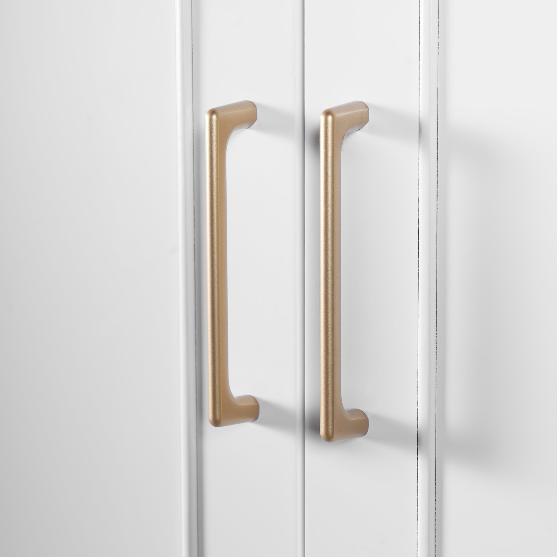 Bathroom Cabinet With 3 Drawers, Adjustable Shelf, Panels, Steel Handles, Soft Close Doors - White - Image 20