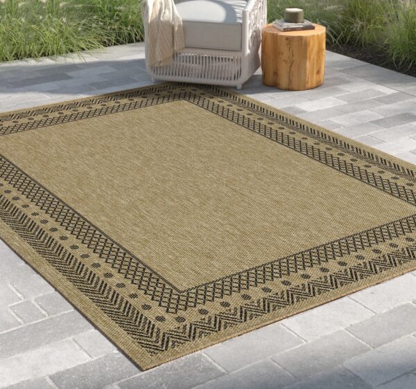 Earth - 7'10" X 10'3" Indoor, Outdoor Area Rug, Polypropylene - Jute / Black