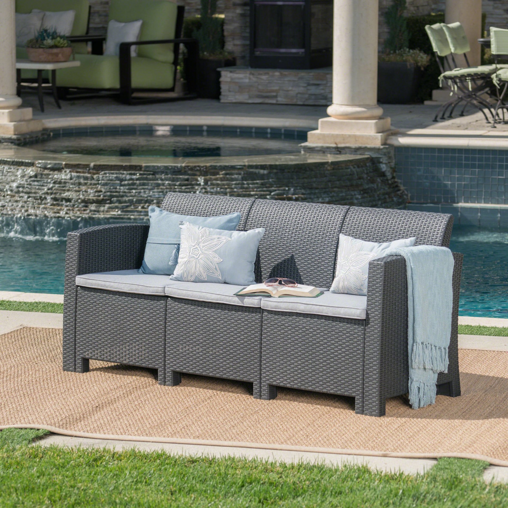 Outdoor 3 Seater Rattan Sofa With Water Resistant Cushions - Gray - Image 9