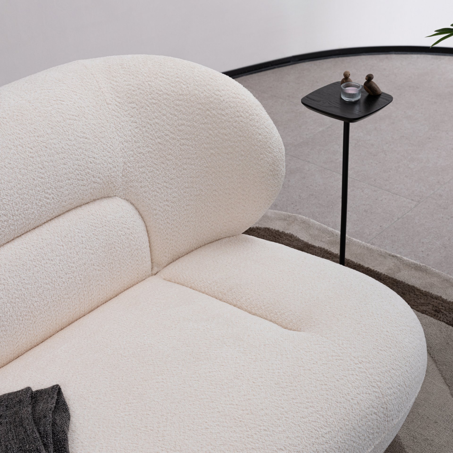 Modern Fashion Yp40116W Circular Curve Design Sofa, 4 Seater For Office & Bedroom - White - Image 11