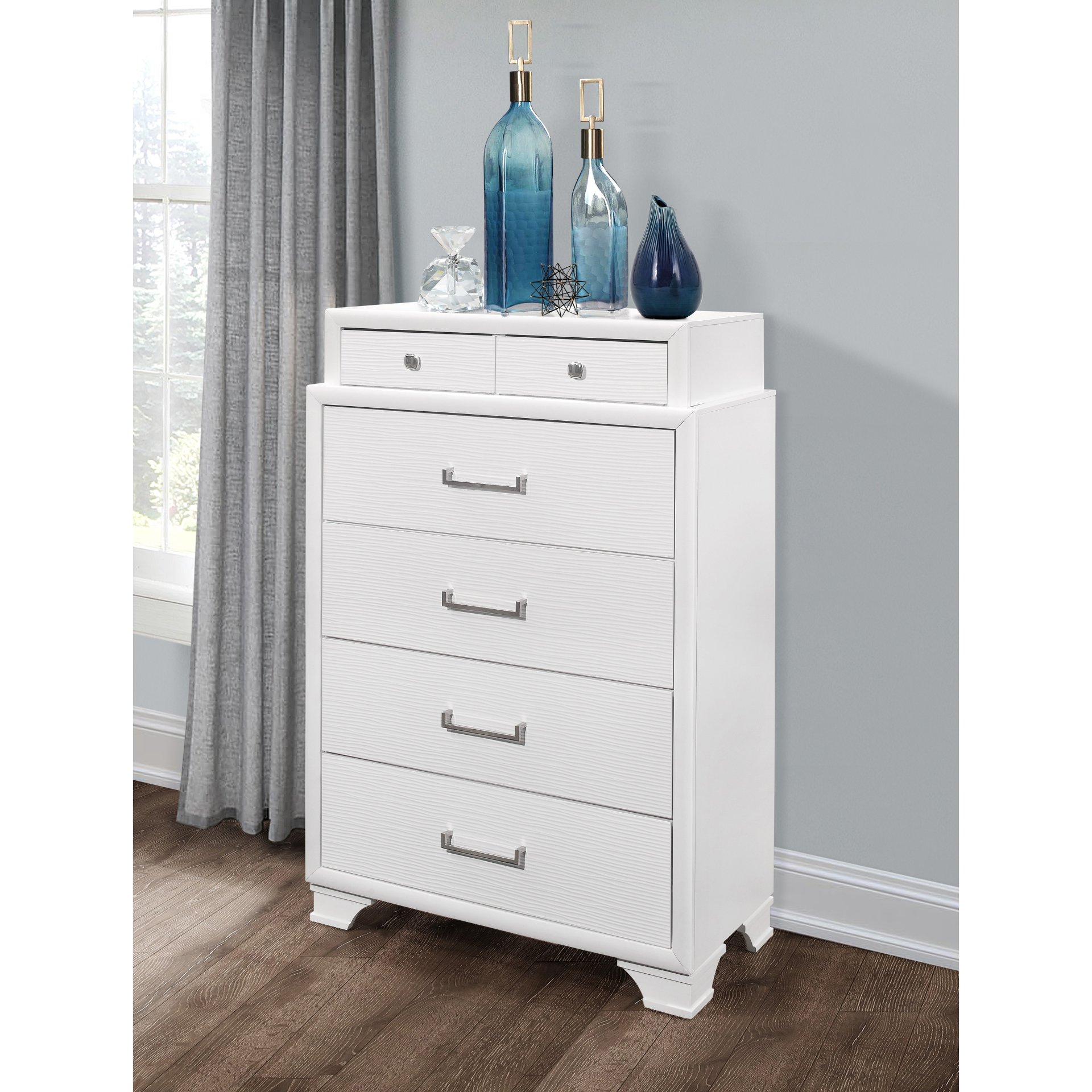 Civic - Chest - White - Image 9