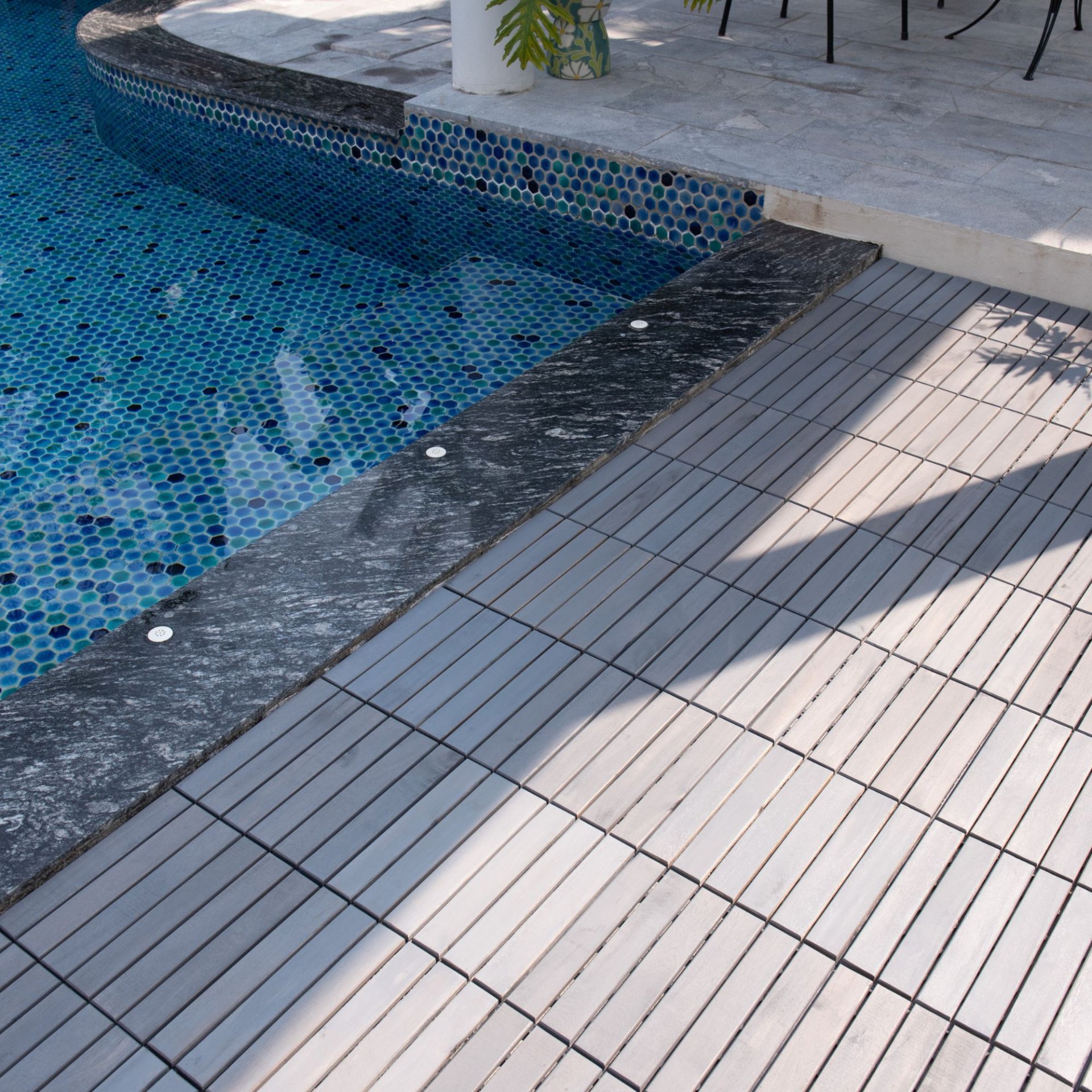 Interlocking Deck Tiles Striped Pattern Light Square Outdoor Flooring - Light Gray - Image 17