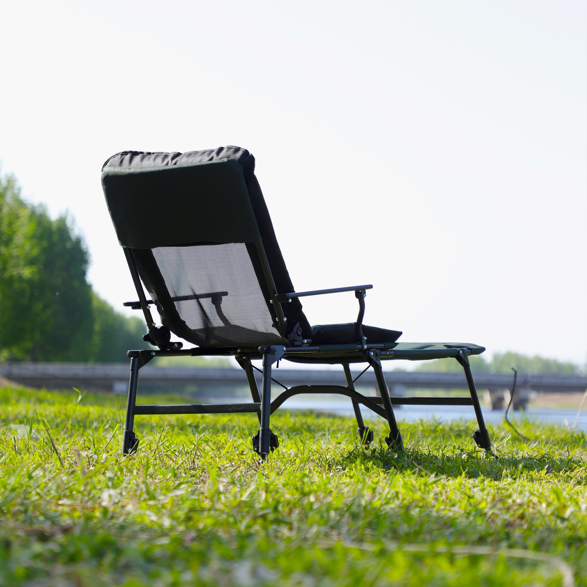 Camping Lounge Chair With Detachable Footrest, Portable Folding Reclining Camping Chair With Adjustable Backrest For Indoor And Outdoor Camping Beach Hiking Fishing - Green / Black - Image 5