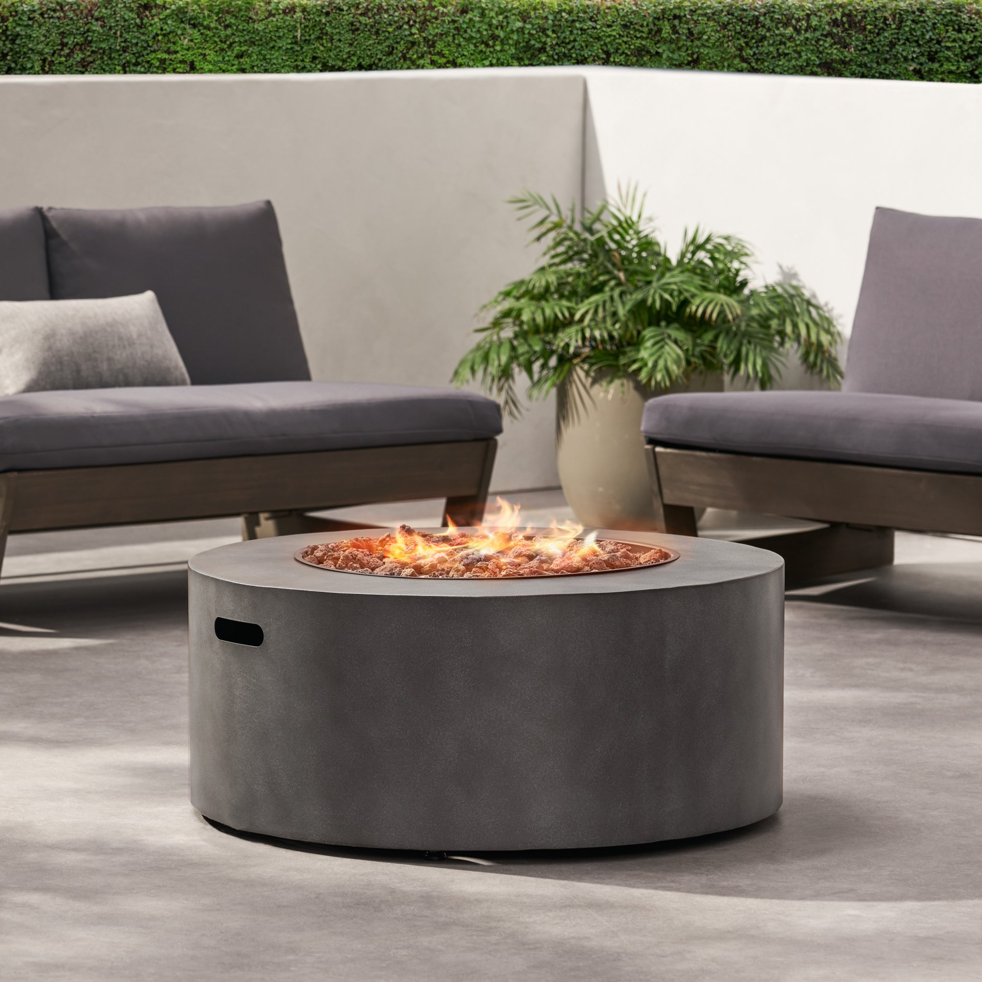 Wellington - Round Iron Fire Pit With 40, 000 Btu Output - Stone Gray - Image 7