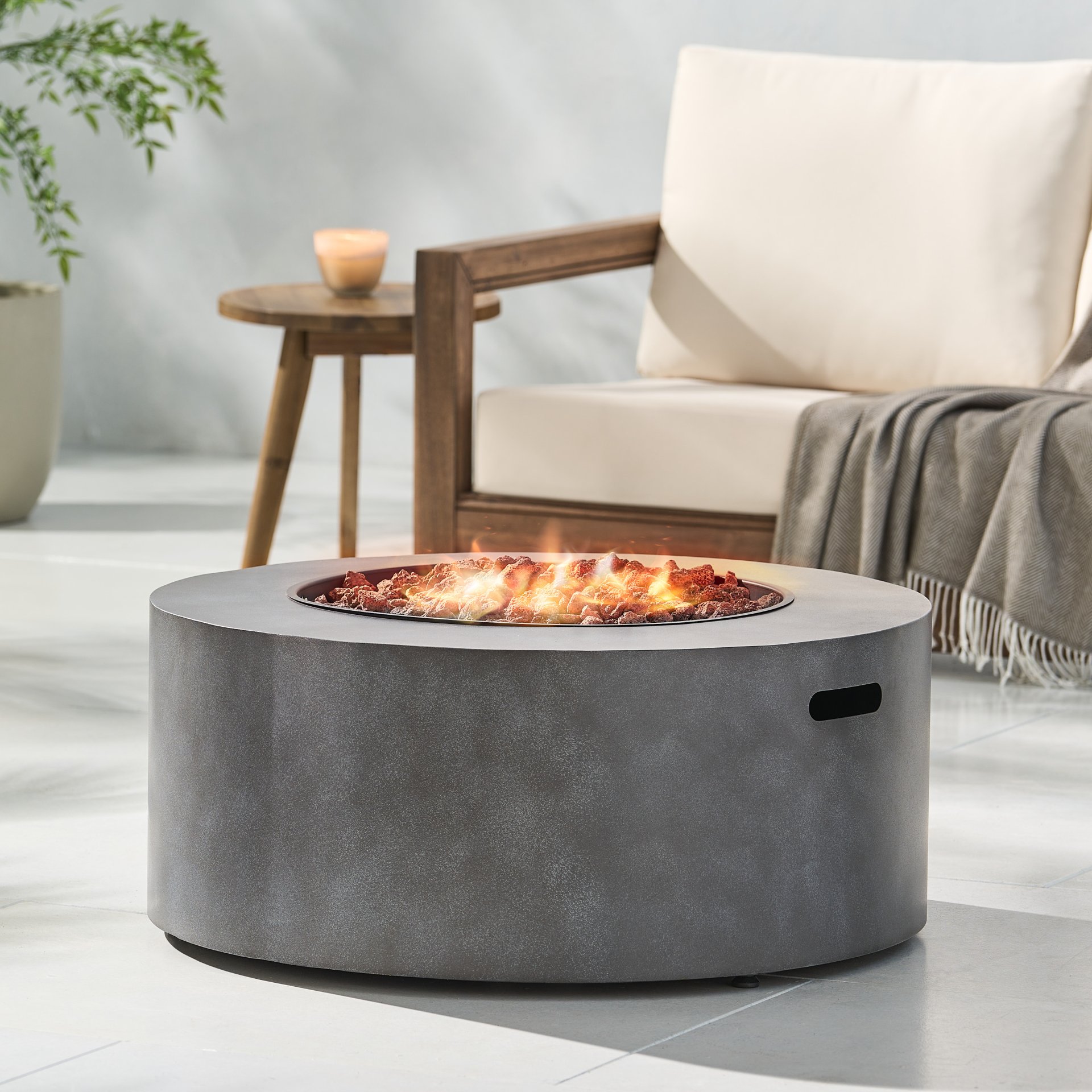 Wellington - Round Iron Fire Pit With 40, 000 Btu Output - Stone Gray - Image 4