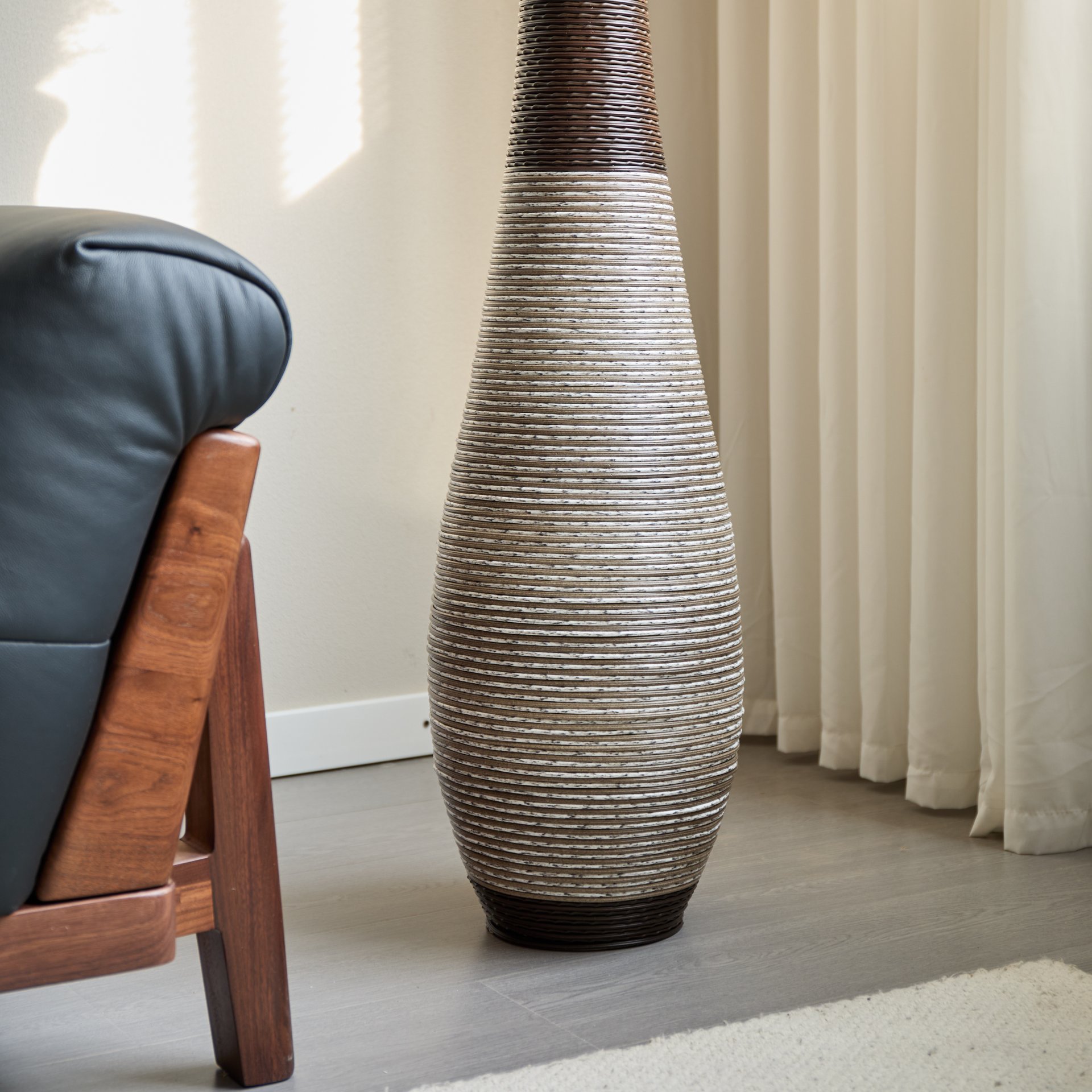 Tall Standing Designer Floor Vase Durable Artificial Rattan Elegant 2 Tone Finish Ideal Decor Accent For Living Room, Bedroom, Entryway Stylish Home Decor Statement Piece - Black / Gray - Image 13