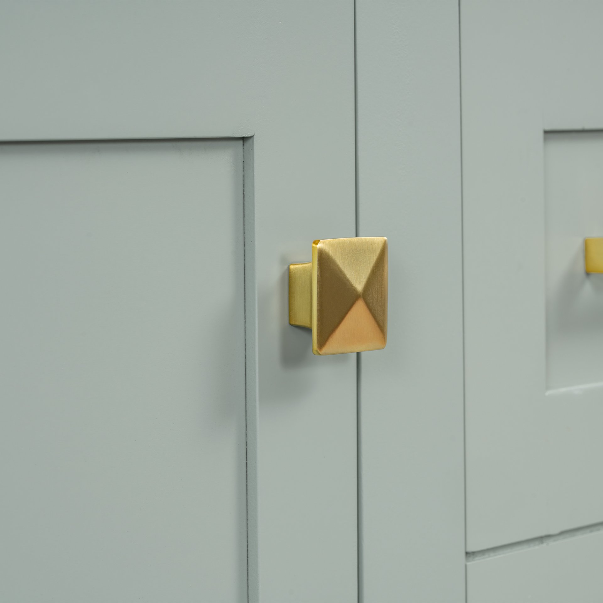 30" Bathroom Vanity Set With Sink, Featuring Soft Close Doors, And 3 Drawer Design - Sage Green - Image 16