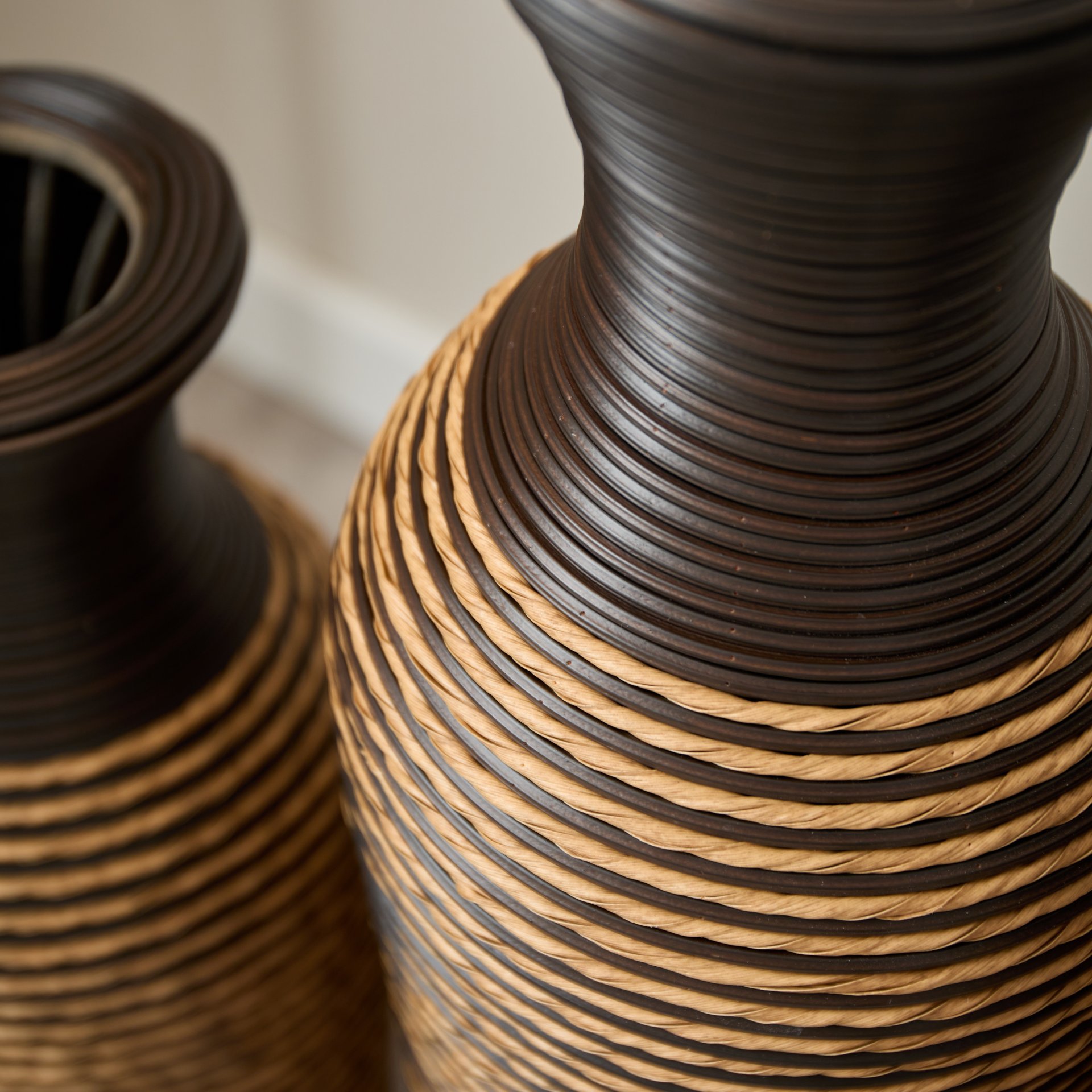 3 Piece Set Of Decorative Floor Vases, Classic And Neat Floor Vases With High Independent Flower Racks, Artificial Vine Vases, Home Decoration Flower Racks - Beige / Black - Image 22